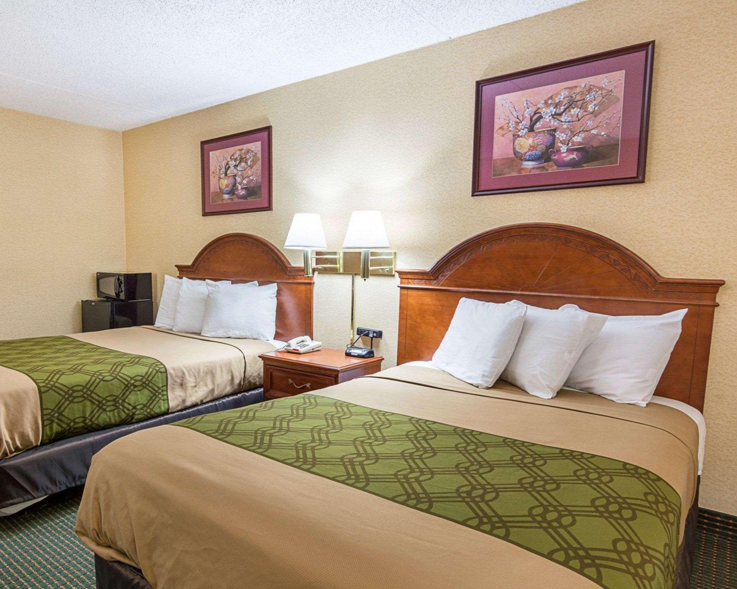 Hotel Econo Near Quantico Marine Base 2*