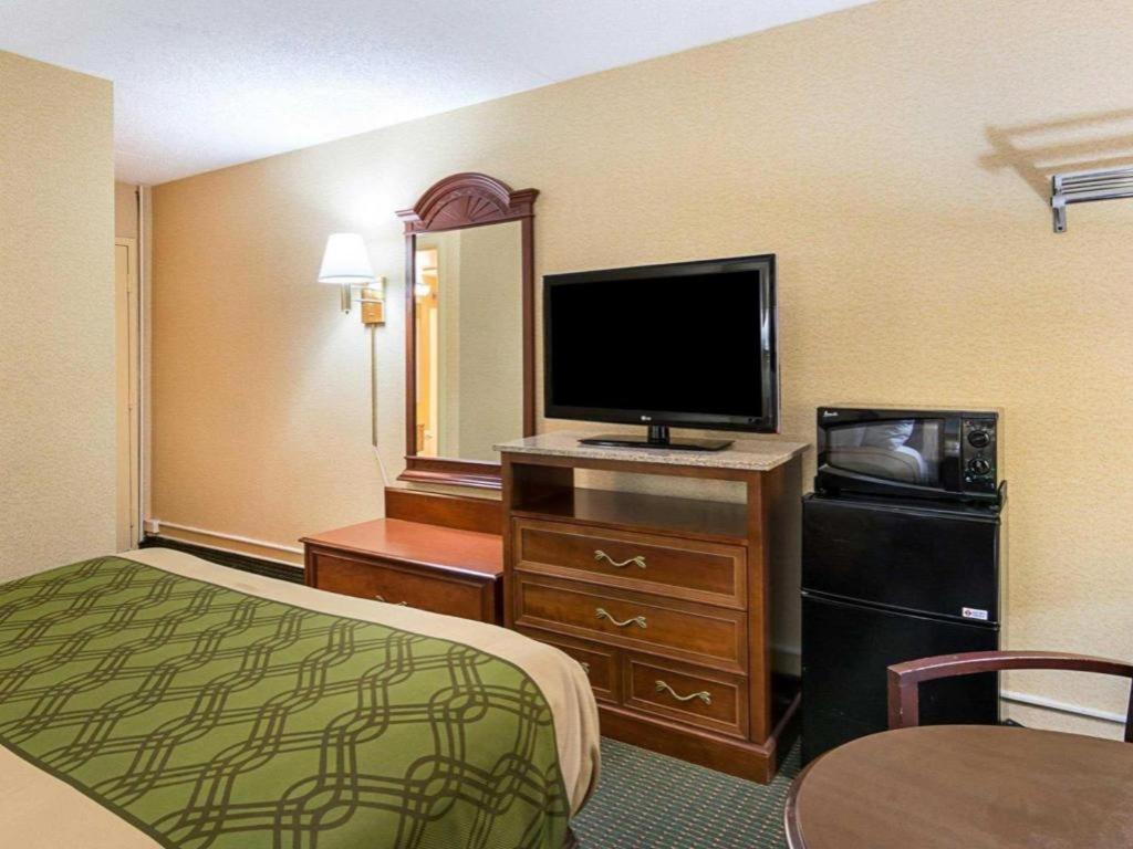 Econo Near Quantico Marine Base Hotel 2*