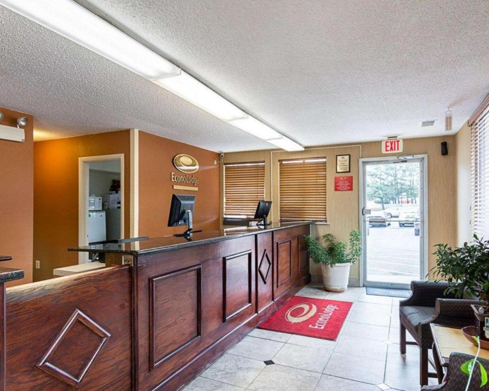 Hotel Econo Near Quantico Marine Base 2*