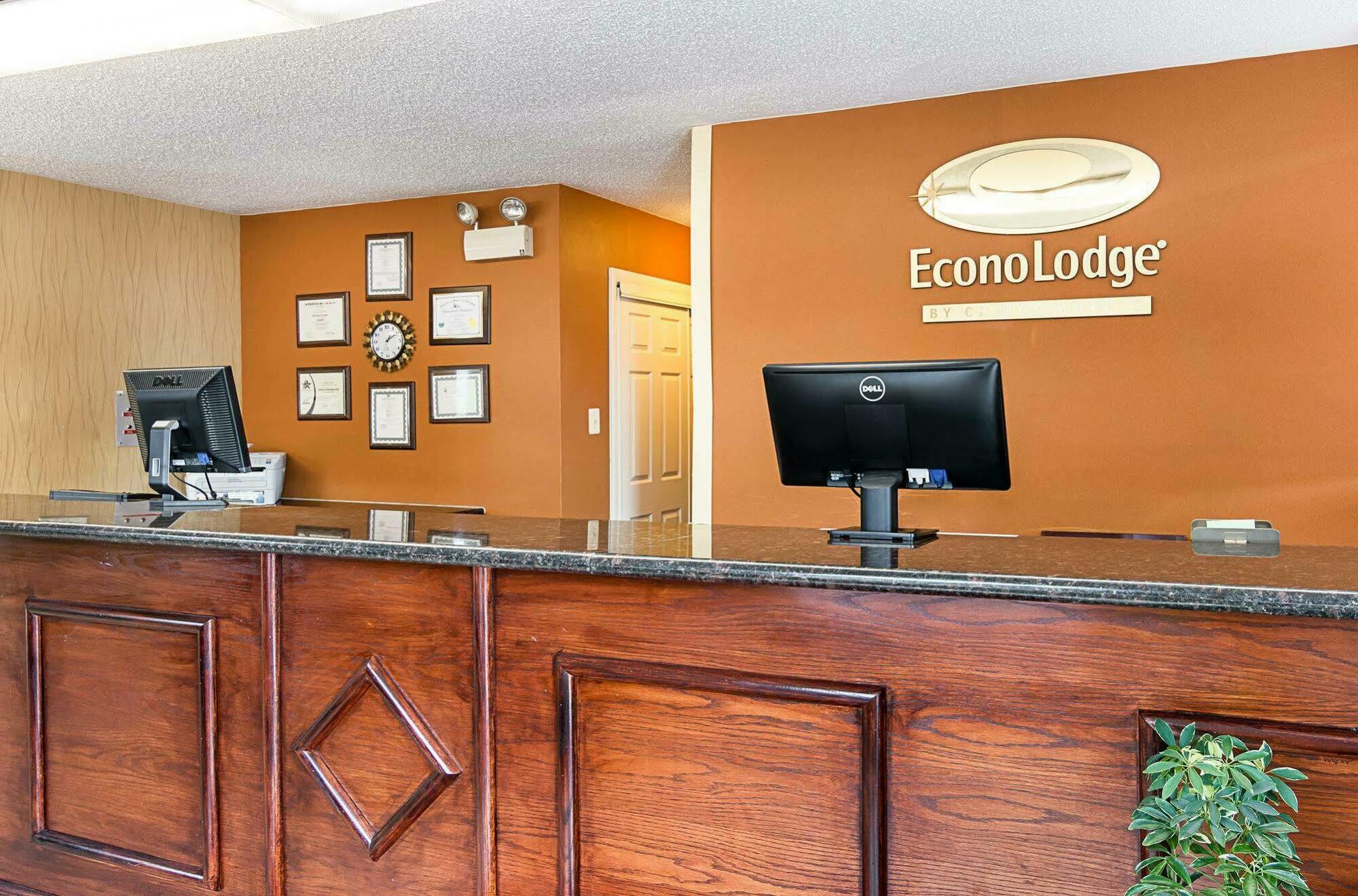 Econo Near Quantico Marine Base Hotel